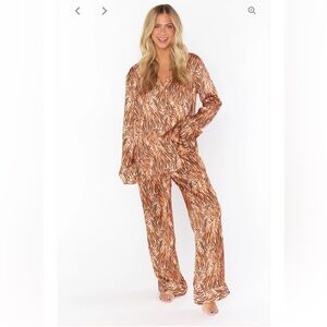 NWT Show Me Your MuMu Clisic PJ set size Large Royal Tiger